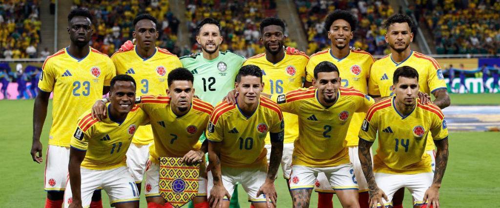 Los once jugadores titulares de la selección de Colombia. 