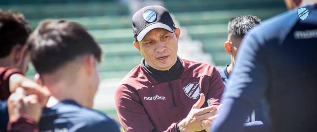 Alejandro Restrepo, entrenador de Bolívar, está en carpeta de Junior para volver a dirigir en Colombia.