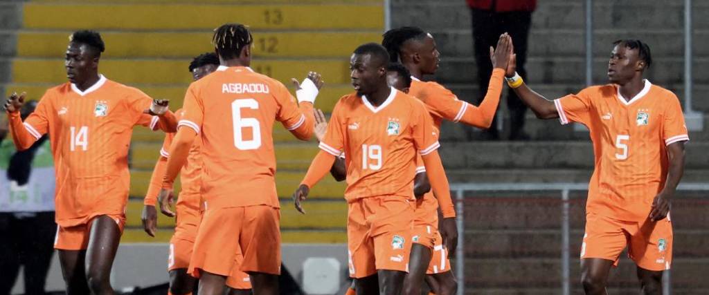 Los actuales campeones de África lograron una victoria en su duelo amistoso con Uruguay, en Lens.