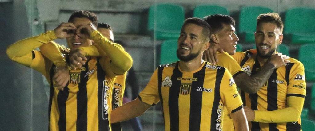 Bruno Miranda anotó el único tanto del compromiso tras pase de Chura. El Tigre es segundo en el torneo.