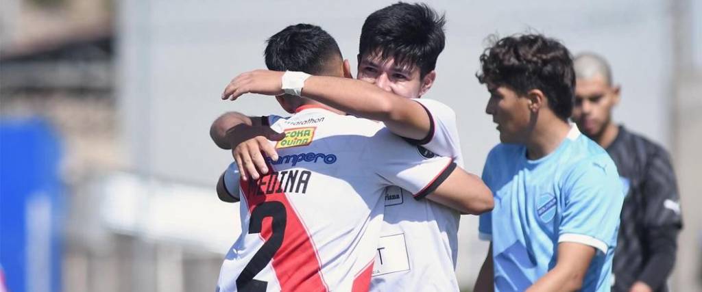 El equipo alteño logró una triunfo por goleada ante Bolívar, por la primera jornada de la Liga Nacional sub-19.