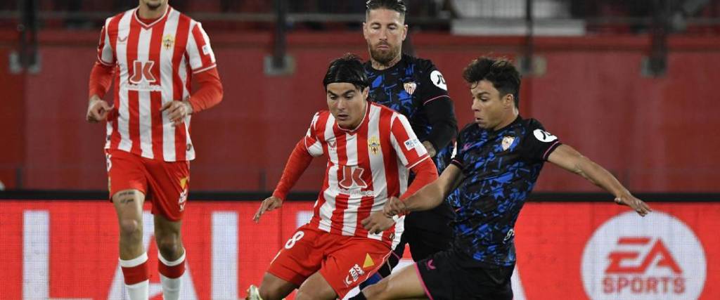 El argentino Luka Romero no pudo marcar diferencia para el Almería, que sigue en zona de descenso.