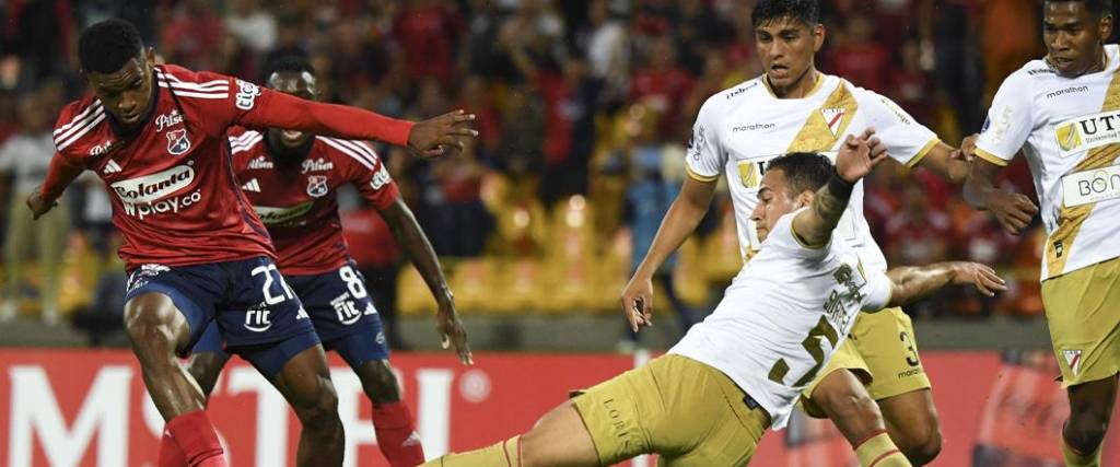 El conjunto boliviano no pudo resistir los ataques del cuadro local y terminó cayendo por 3-0 en Colombia.