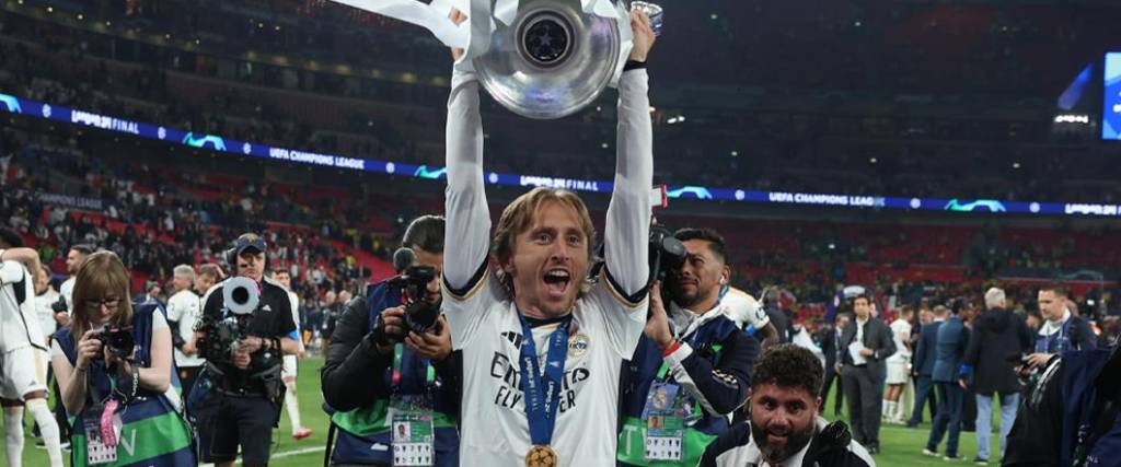 El croata Luka Modric se unió a grupo selecto de jugadores en obtener seis Copas de Europa en la historia.