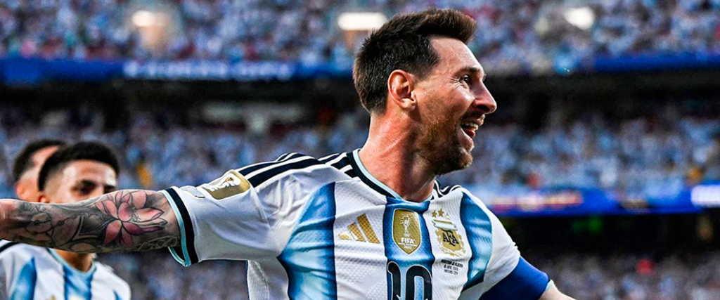 Messi celebró con dos goles contra Austria el triunfo de Argentina en el Mundial.