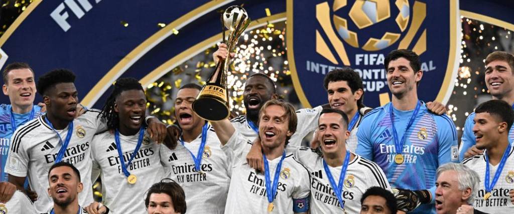 El Real Madrid logró su trofeo número nueve entre Intercontinental y Mundial de Clubes de la FIFA.