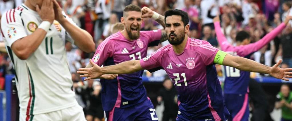 El equipo germano clasificó a octavos de final de la Eurocopa tras vencer a Hungría por 2-0 en Stuttgart