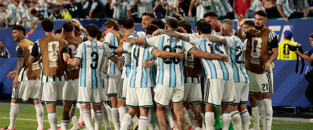 Argentina tuvo que exigirse al máximo para superar por 3-2 a Cabo Verde y clasificar a octavos.