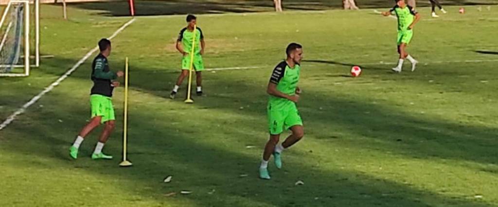 El defensor que milita en el Ponte Preta de Brasil trabaja desde el martes en Cochabamba con la sub-19.