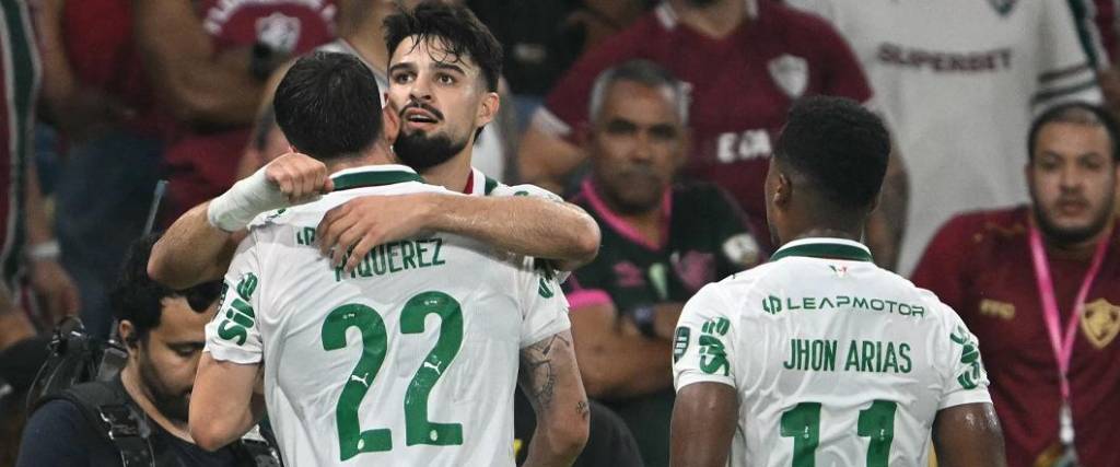 El argentino Juan Manuel López marcó el primer gol de Palmeiras en el duelo ante Fluminense.