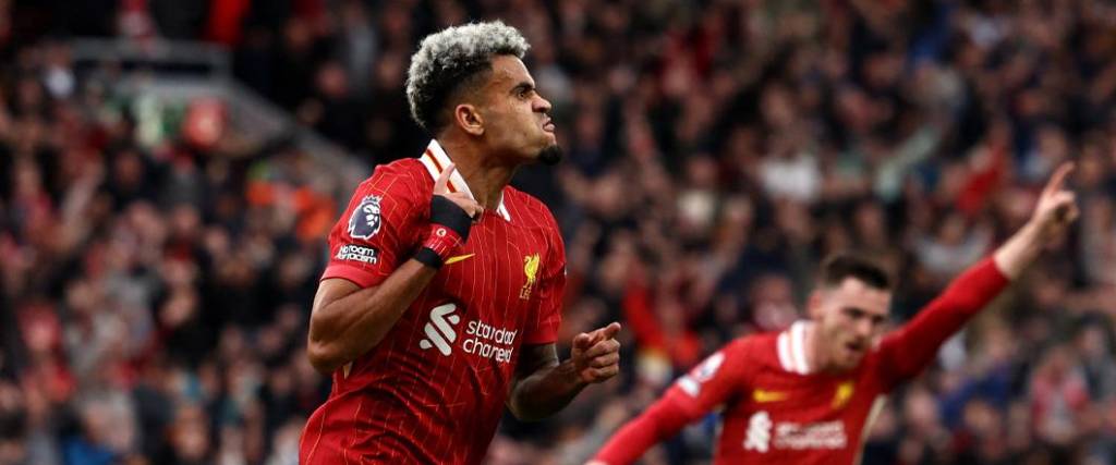 El colombiano Luis Díaz anotó el primer tanto del Liverpool en el compromiso ante Brentford, en Anfield.