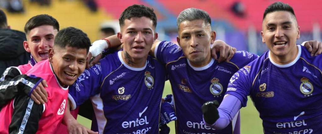 El conjunto potosino logró una victoria por 2-0 para estirar el mal momento de la academia cruceña.