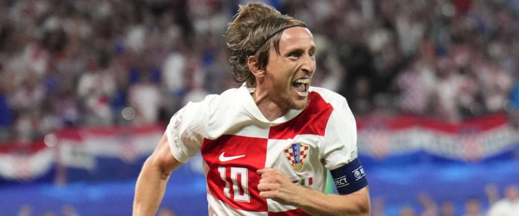 El mediocampista croata disputará la Copa del Mundo con 40 años. Lidera la convocatoria de Croacia.