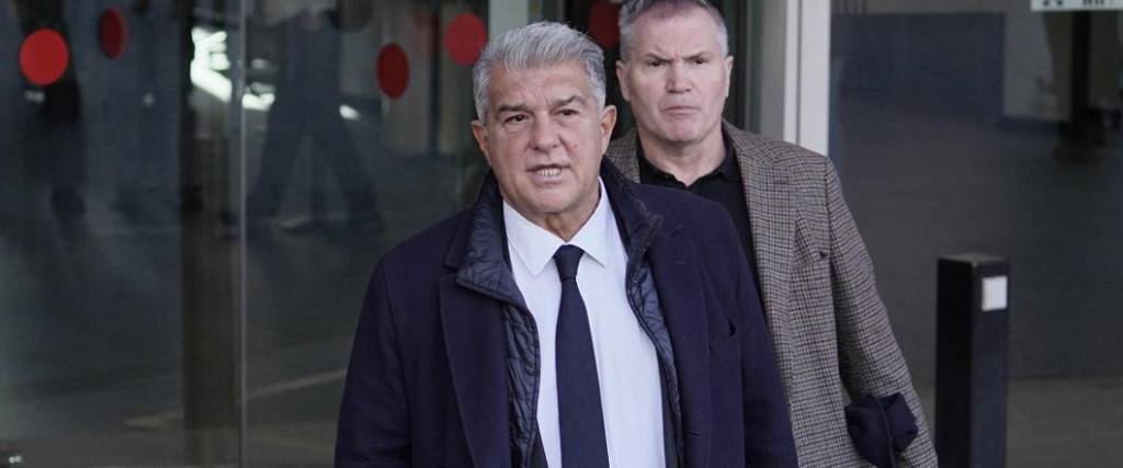 El presidente del Barcelona renunció a su cargo para participar de las próximas elecciones del club culé.