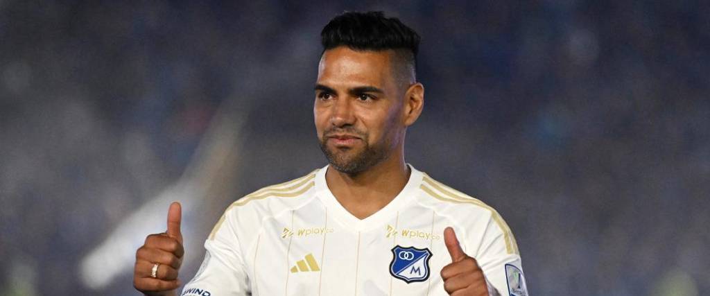 El delantero colombiano regresó a Millonarios de Colombia, seis meses después de su salida del club.
