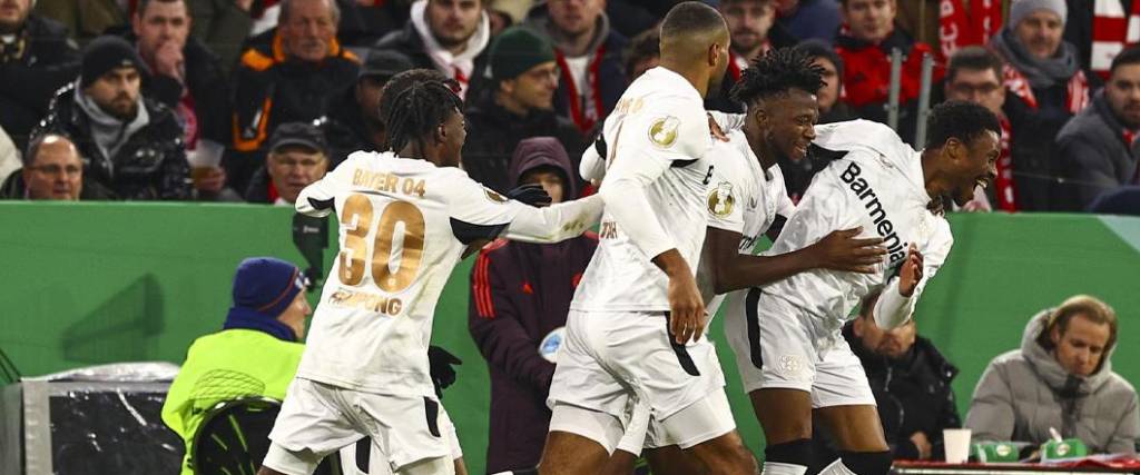 El vigente campeón de la Copa de Alemania avanzó a cuartos de final tras eliminar al Bayern Múnich.