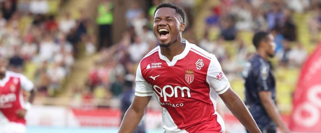 El delantero español Ansu Fati, exBarcelona, anotó dos goles en la victoria del Mónaco ante Metz.