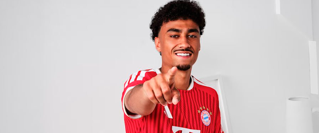 El defensor de 23 años es el segundo fichaje que realiza el Bayern Múnich de cara a la nueva temporada.