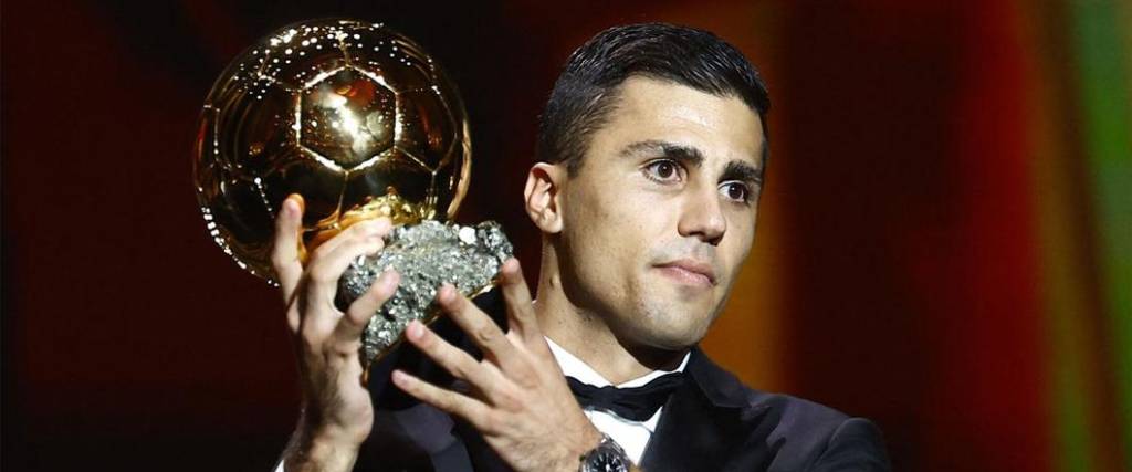Rodri, ganador del último Balón de Oro, es el gran ausente en la nómina de 30 jugadores para el galardón.