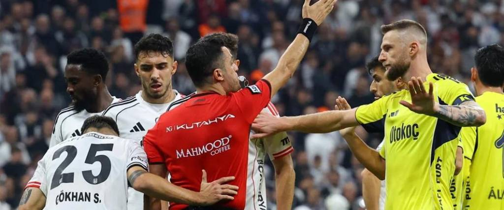 Seis árbitros, que participan de la tercera y cuarta división del fútbol turco, fueron enviados a prisión.