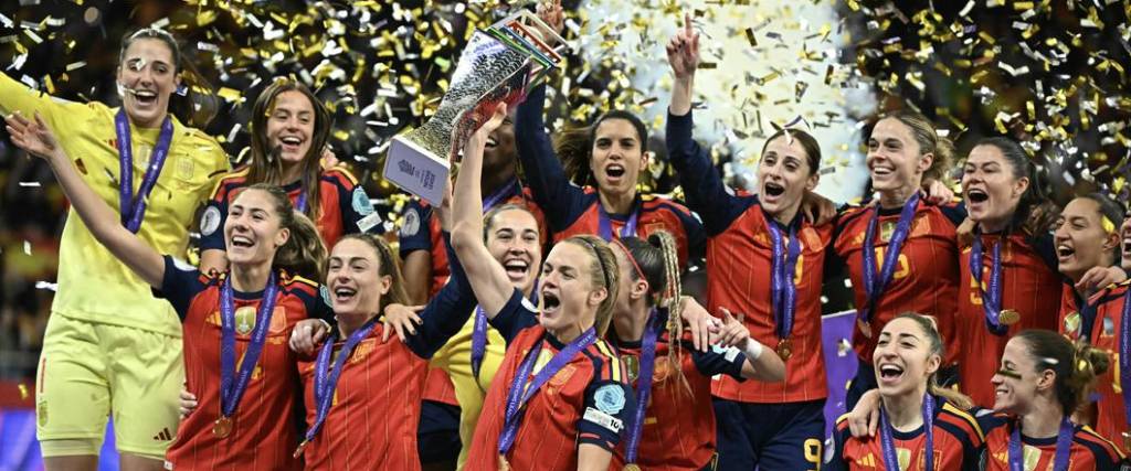 La selección española logró una victoria por 3-0 ante Alemania para coronarse bicampeona de la Liga de Naciones.