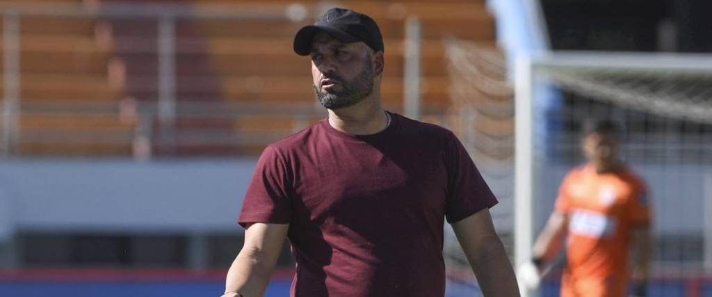 El técnico brasileño estuvo a cargo de FC Universitario desde inicio de año. Se marcha por malos resultados.