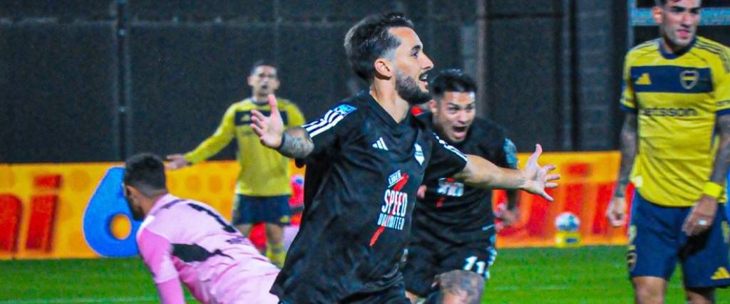 El equipo de Deportivo Riestra venció a Boca por 3-0 en un partido lleno de emociones para el local.