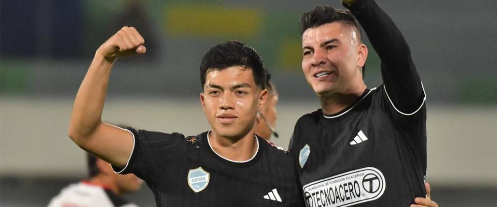 El equipo celeste, vestido de negro para este compromiso, se impuso por 2-1 en el duelo ante Vinto.