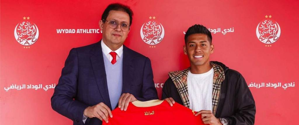 El boliviano Ramiro Vaca fue presentado como nuevo jugador del Wydad AC de Marruecos.