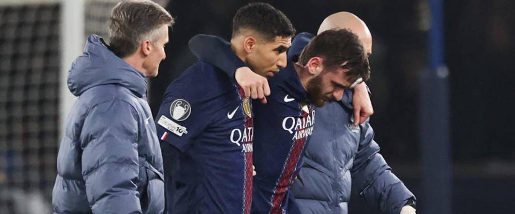 El delantero georgiano terminó lesionado en el tobillo derecho en el compromiso ante Newcastle.