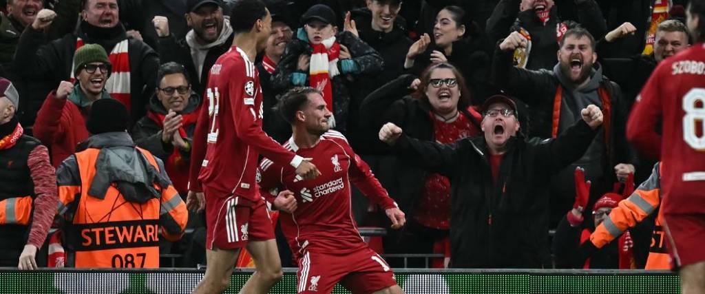 El argentino Alexis Mac Allister anotó el único tanto del compromiso con un cabezazo certero.