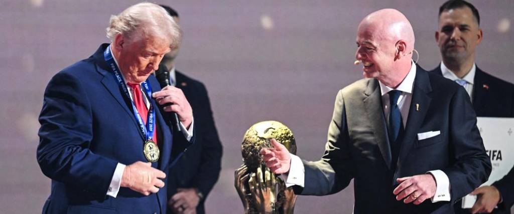 El presidente de Estados Unidos fue reconocido con el primer Premio de la Paz por parte de la FIFA.
