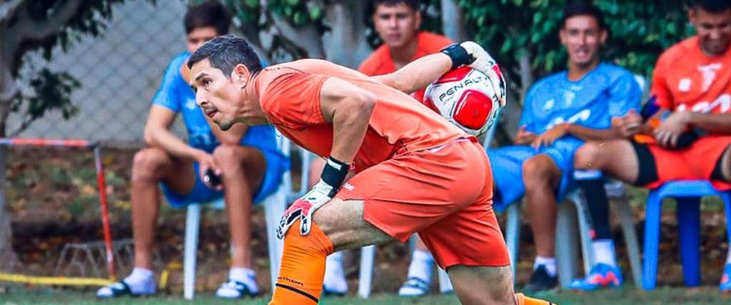 El portero Braulio Urezaña fue tiular en el equipo de la academia en el duelo amistoso ante Guabirá.