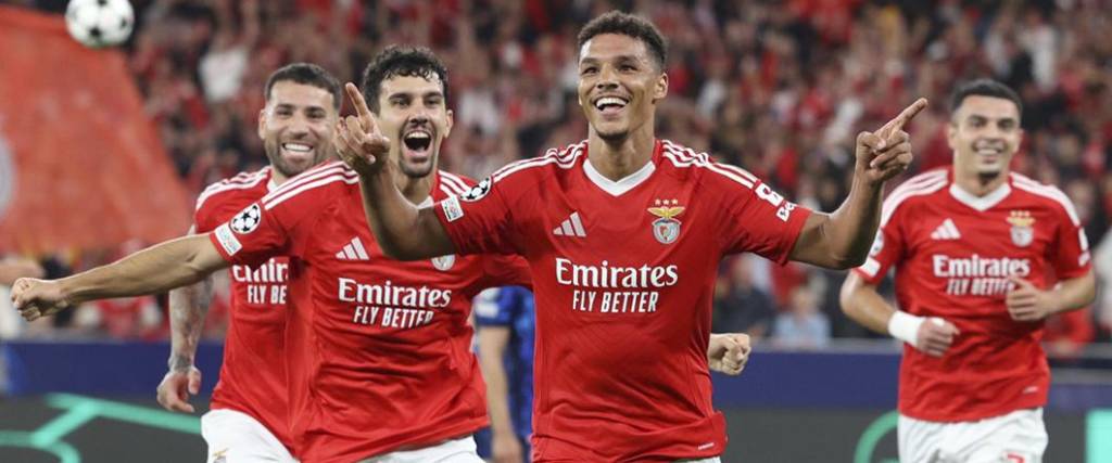 Benfica sumó su segundo triunfo en la Champions League tras vencer por goleada al Atlético Madrid.