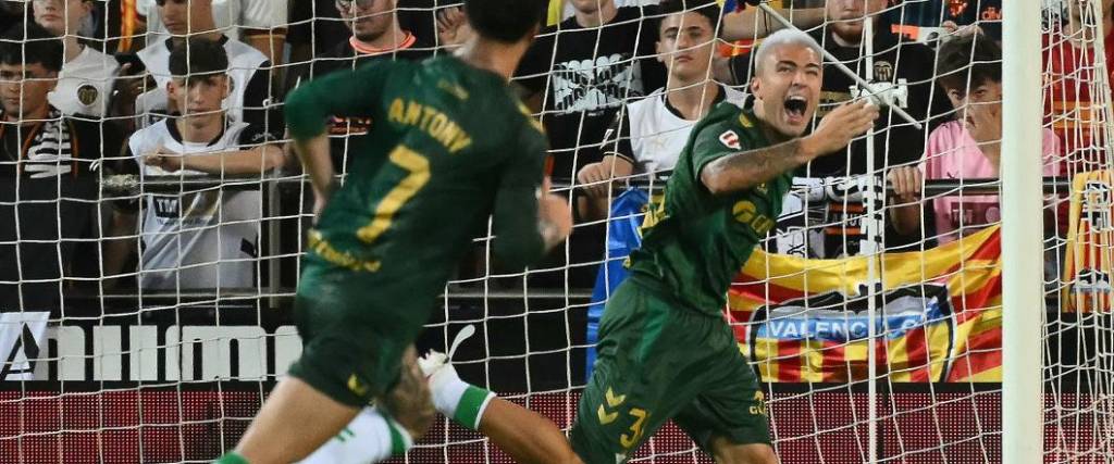 El delantero Pablo García marcó el único tanto del compromiso para la victoria del Betis ante Valencia.