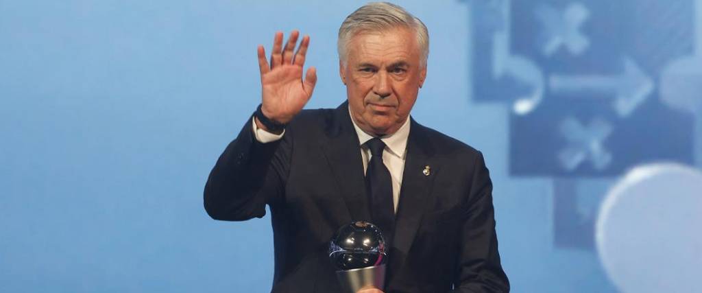 El italiano Carlo Ancelotti ganó tres títulos en la temporada anterior con el Real Madrid.