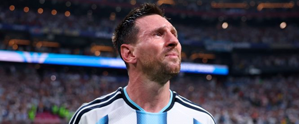 El delantero argentino no pudo contener su emoción tras la victoria ante Egipto en octavos de final.
