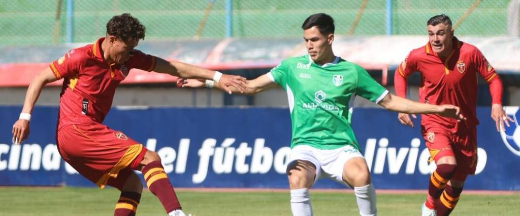 El cuadro ‘escarlata’ se quedó con la victoria por 4-0 en el estadio Jesús Bermúdez de Oruro.