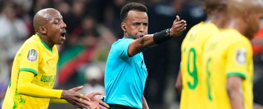 El árbitro somalí Omar Abdulkadir Artan no pudo ingresar a Estados Unidos y quedó fuera del Mundial.