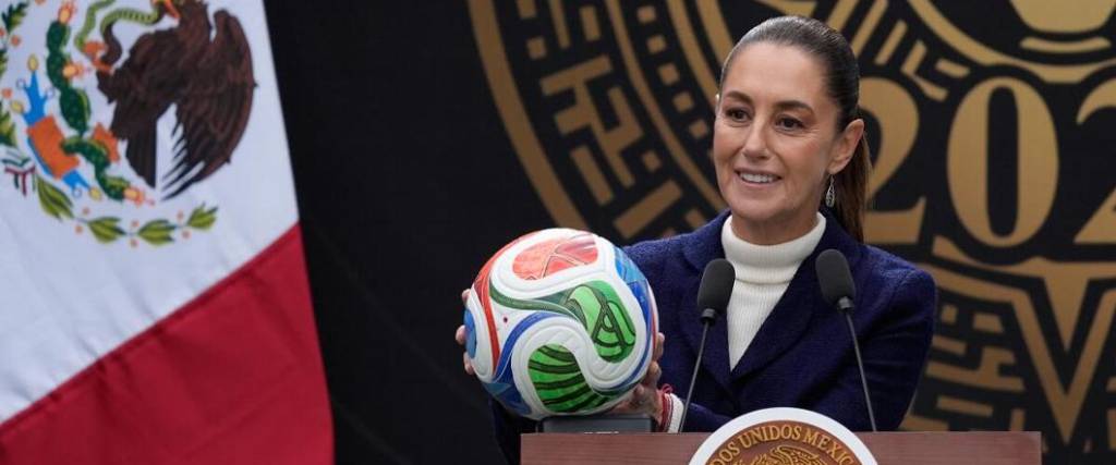 La presidenta mexicana llamó al dialogo a los maestros para evitar las protestas durante la Copa del Mundo.