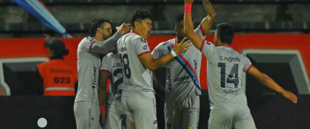 El equipo ecuatoriano avanzó de fase en la Libertadores y su próximo rival será Barcelona de Guayaquil.