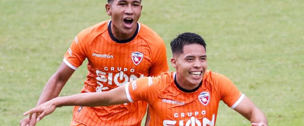 El joven Snaider Peña marcó su primer tanto como jugador profesional en la victoria de Royal Pari de local.