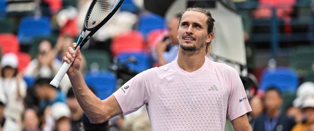 El tenista alemán terminará la temporada 2026 como el número uno del tenis tras derrota de Alcaraz.