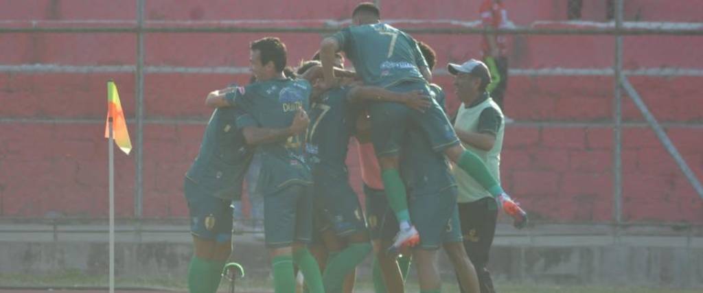 El conjunto chapaco logró una victoria en condición de local gracias a los goles de Graneros y Cardan.