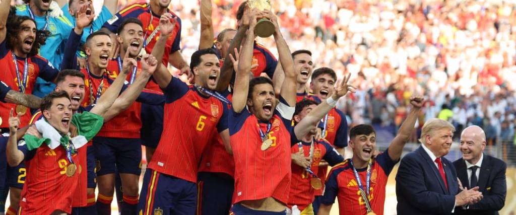 España se coronó campeón de la Copa del Mundo 2026 tras vencer por 1-0 a Argentina en la final.