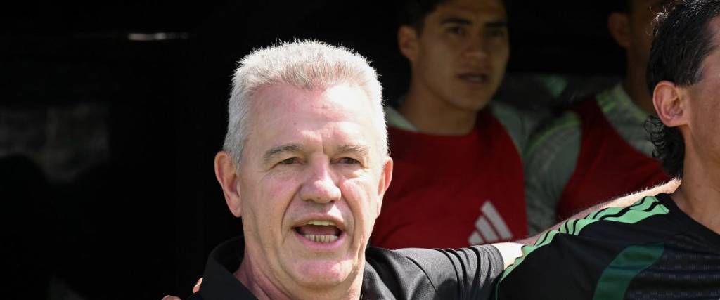 Javier Aguirre estuvo en el Tahuichi Aguilera dirigiendo a México