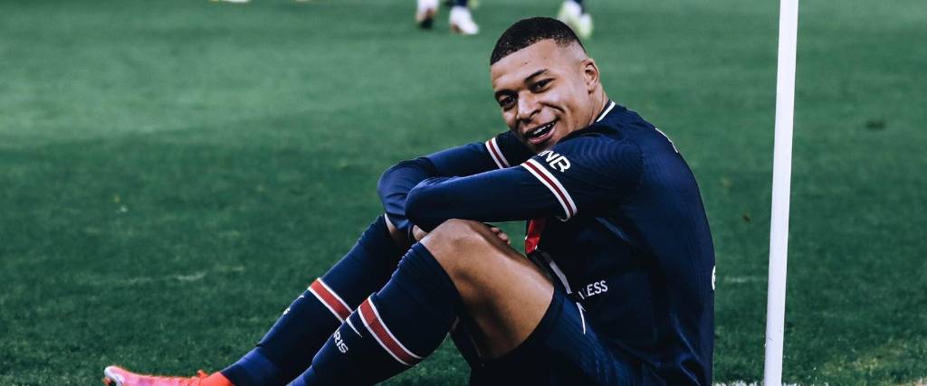 Kylian Mbappé en un partido de fútbol.