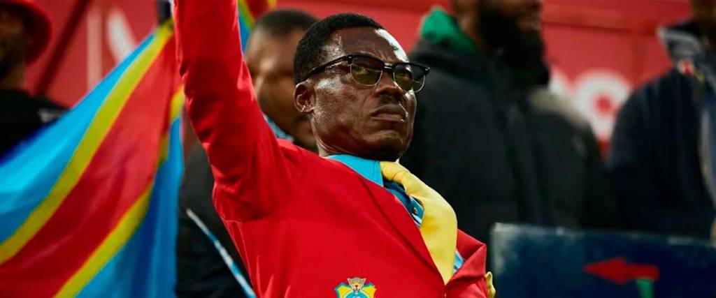 Lumumba Vea el hincha de la República Democrática del Congo que permanece inmóvil.