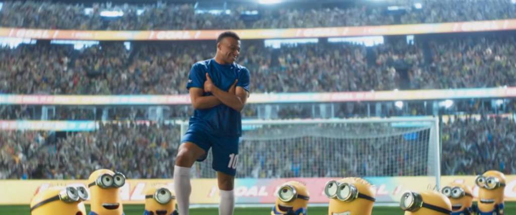 Minions comparten cancha junto a Kylian Mbappé