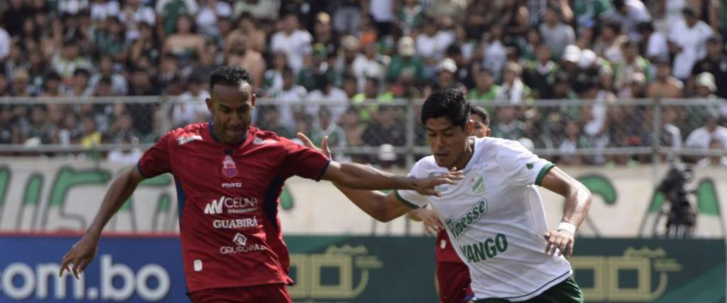 Oriente Petrolero juega con Guabirá en el estadio Real Santa Cruz.